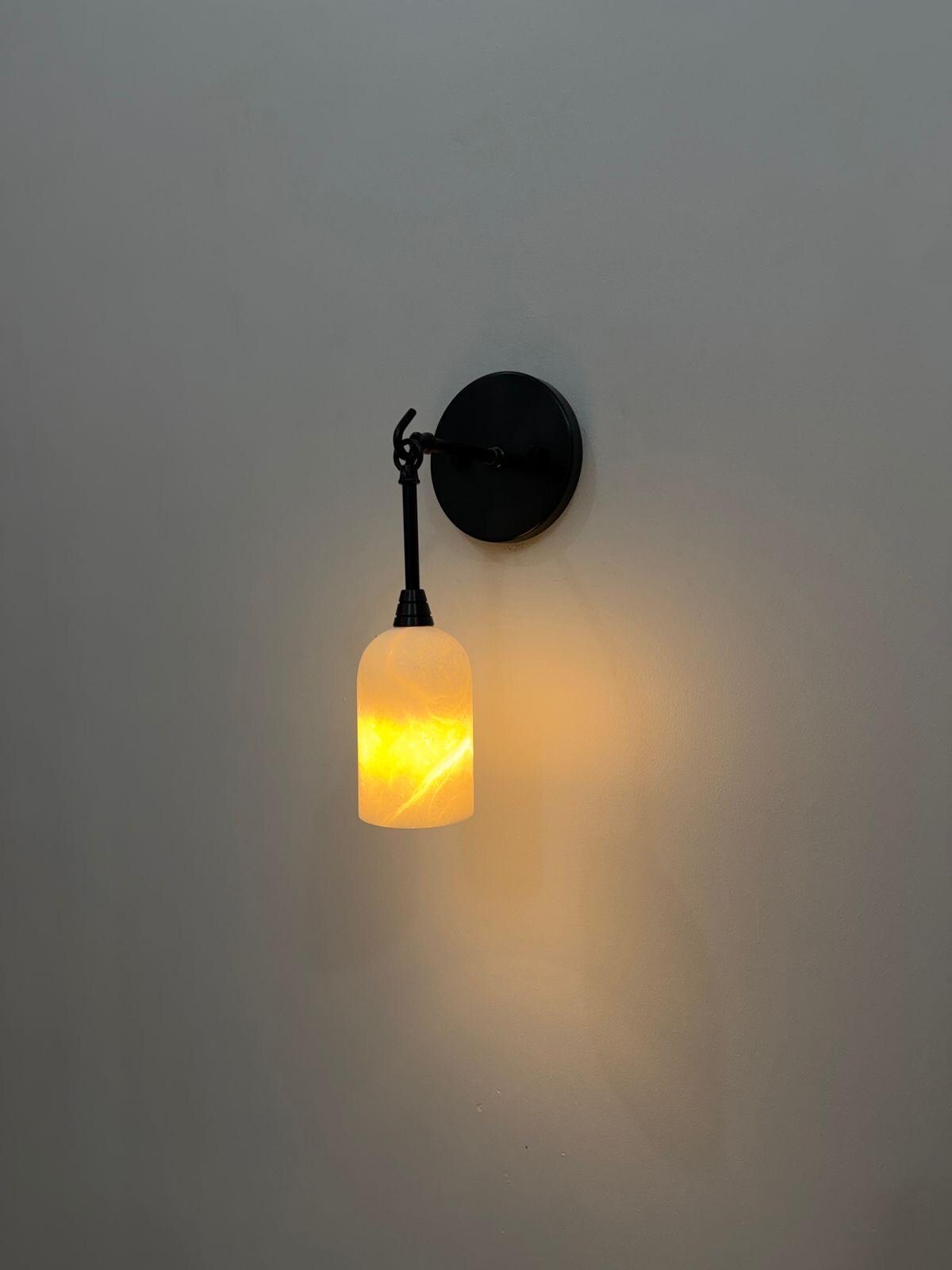 Antique Black Alabaster Wall Sconce With Brass Details - Ember Lighting
