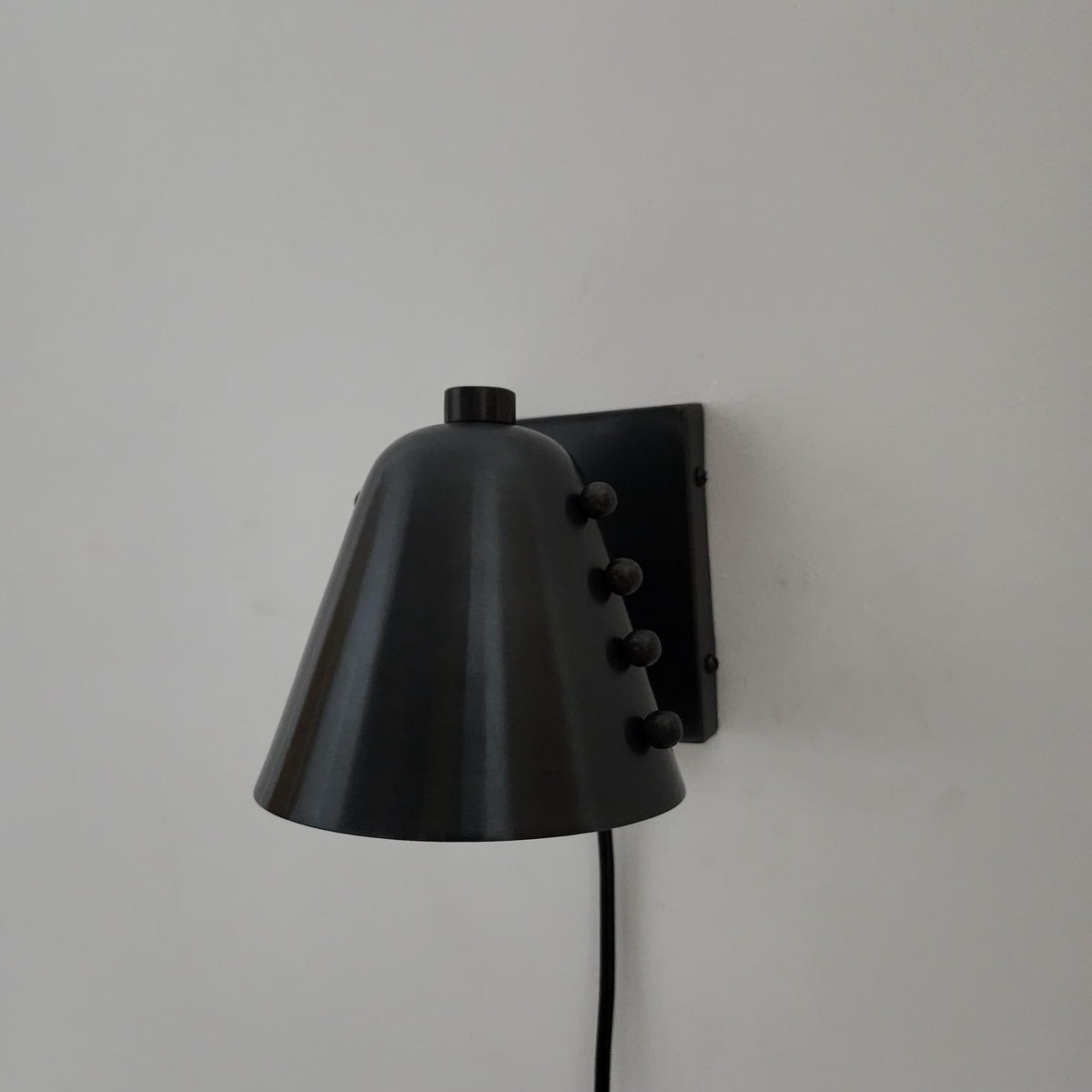 Antique Black Brass Wall Light | Ember Lighting