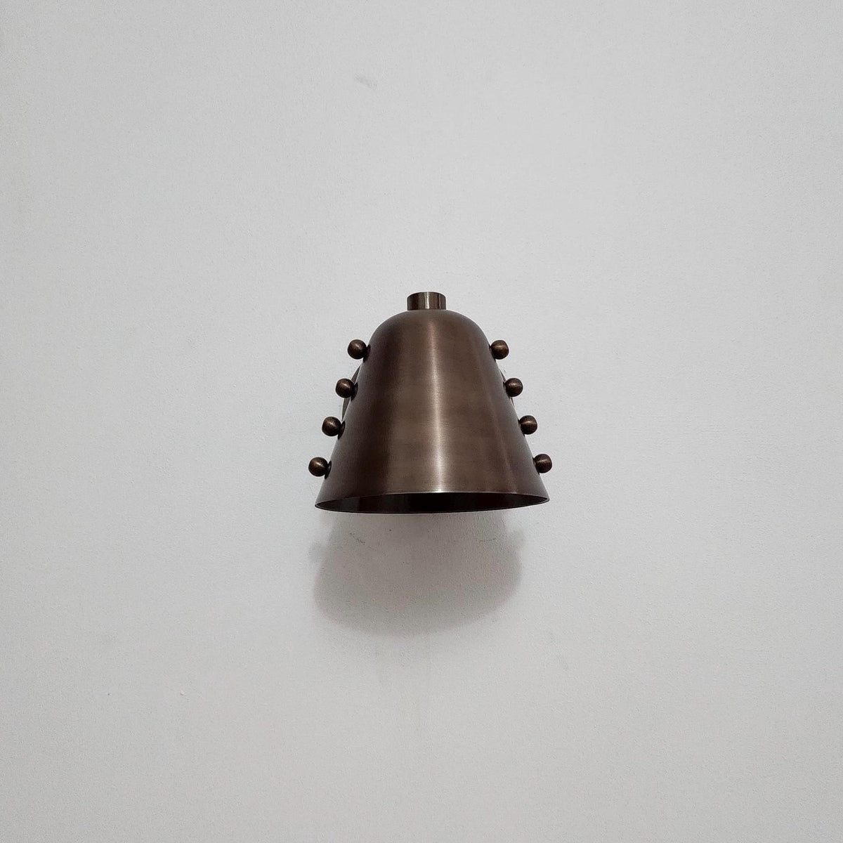 Dark Antique Brass Accent Light For Narrow Walls - Ember Lighting