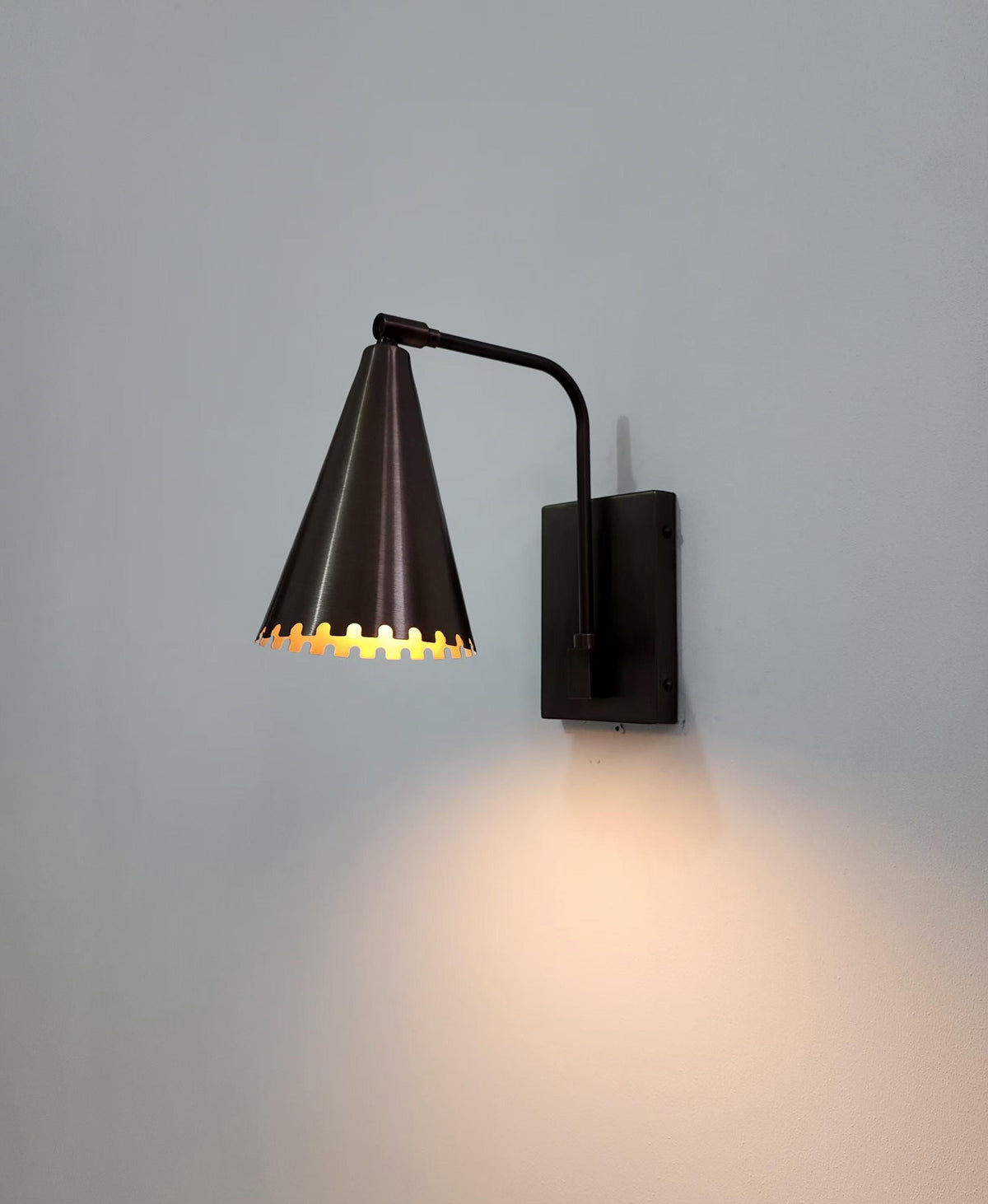 Vintage Brass Floral Wall Sconce - Ember Lighting - view 4