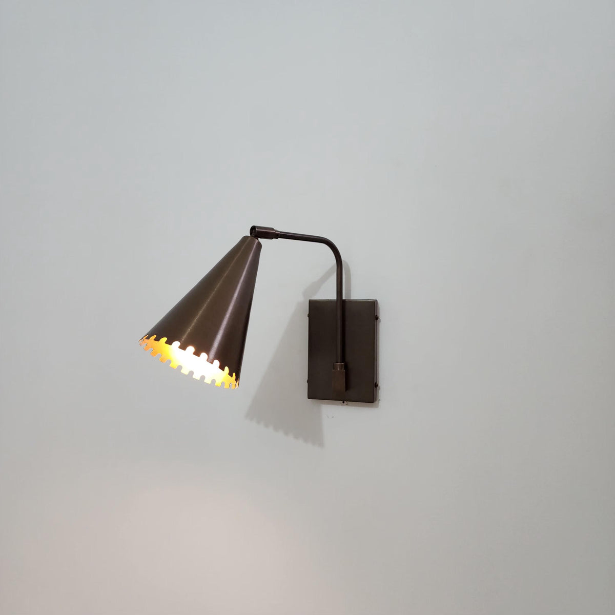 Vintage Brass Floral Wall Sconce - Ember Lighting - view 6