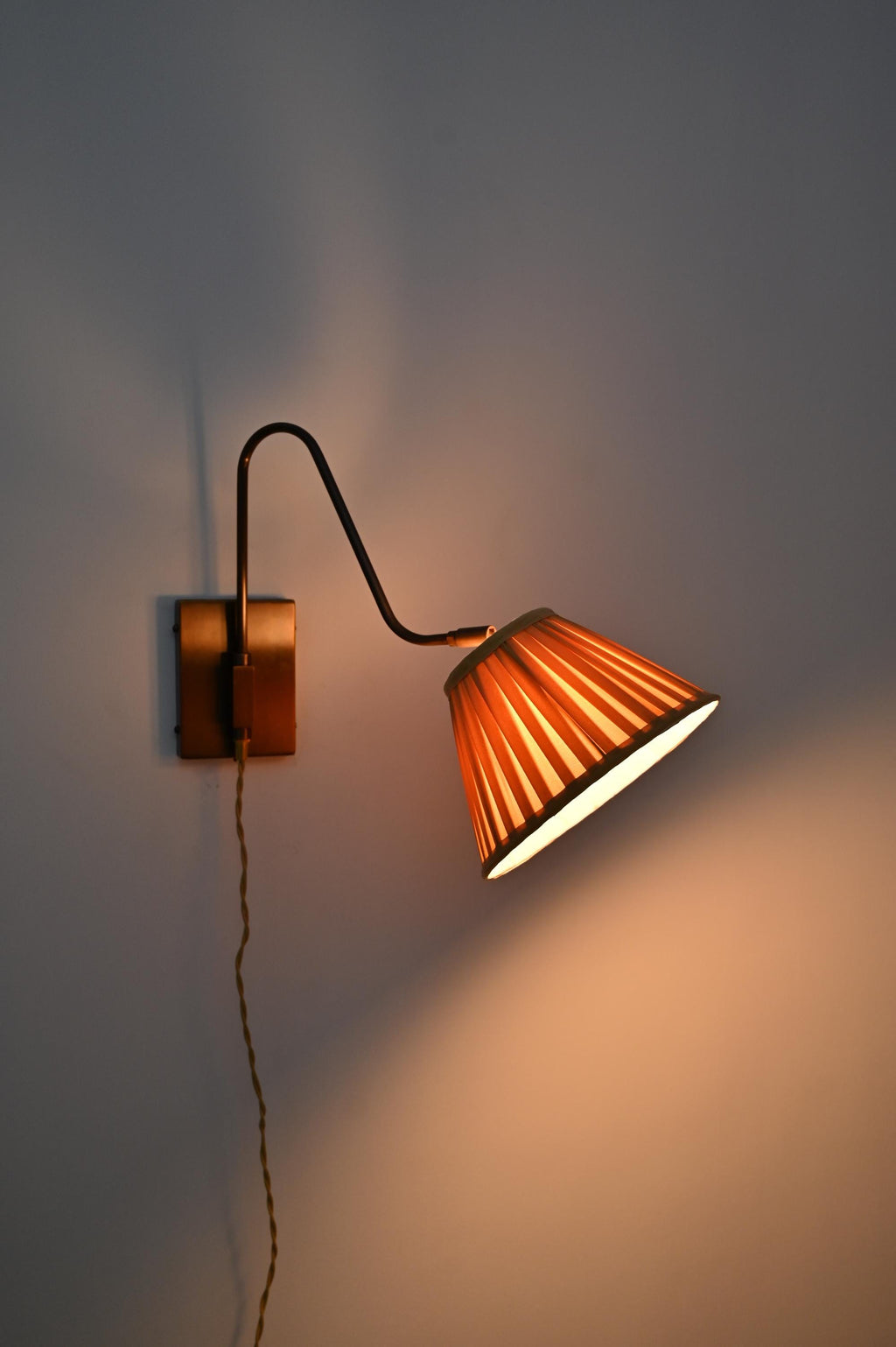 Handmade Brass Wall Sconce with Pleated Fabric Shade – Vintage-Inspired Adjustable Wall Light