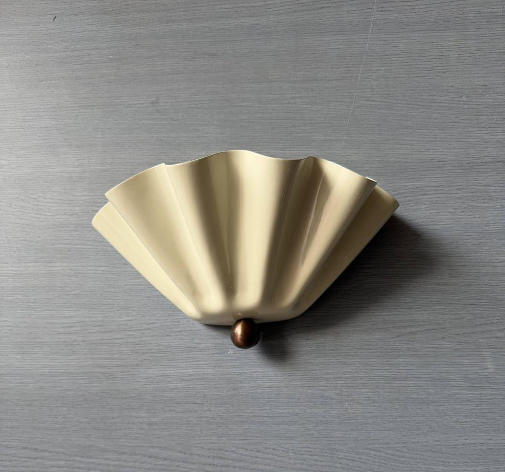 Handcrafted Half-Flower Brass Wall Sconce – Floral-Inspired Wall Light for Bedroom, Hallway, or Outdoor Patio