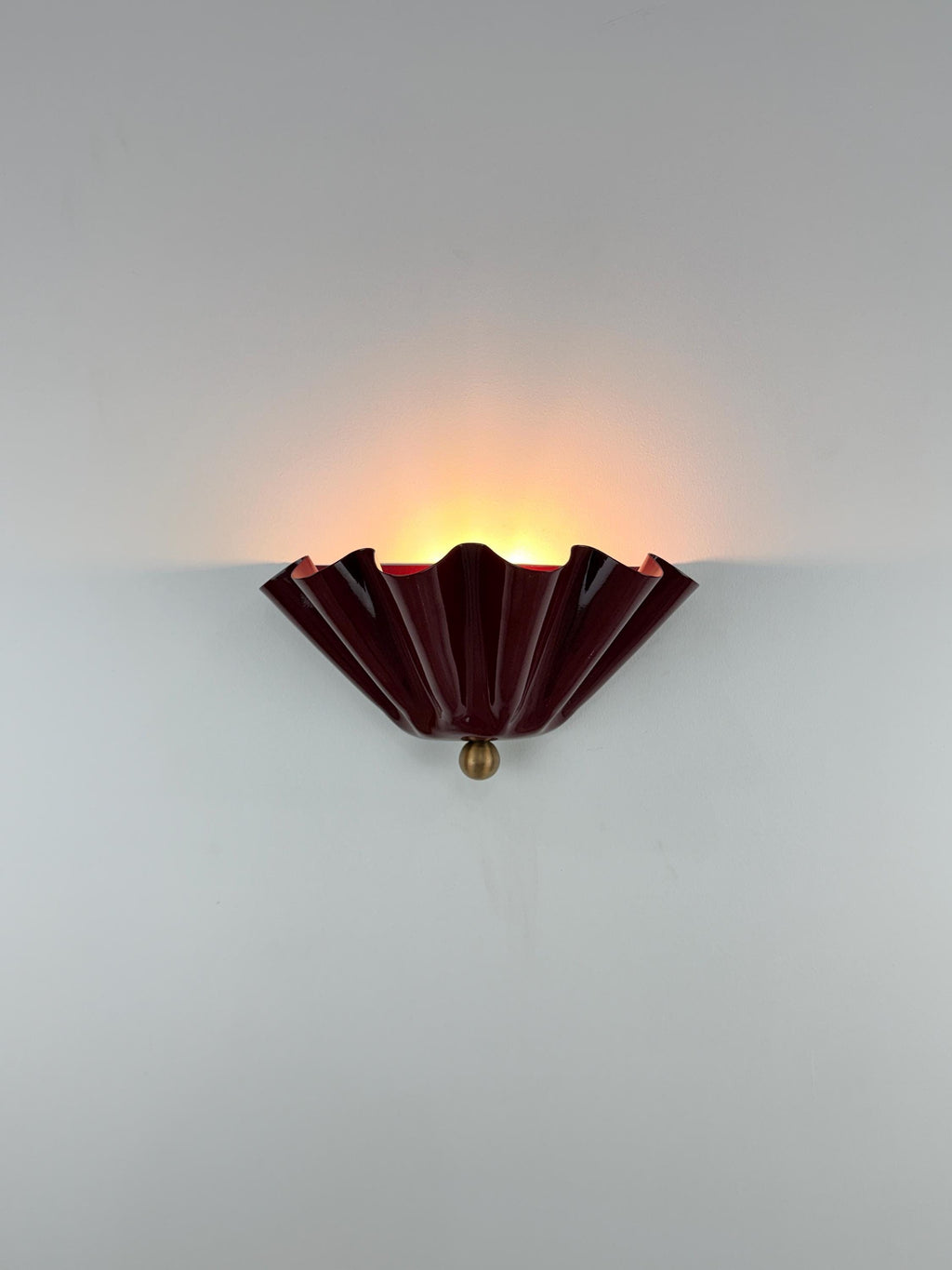 Handcrafted Half-Flower Brass Wall Sconce – Floral-Inspired Wall Light for Bedroom, Hallway, or Outdoor Patio