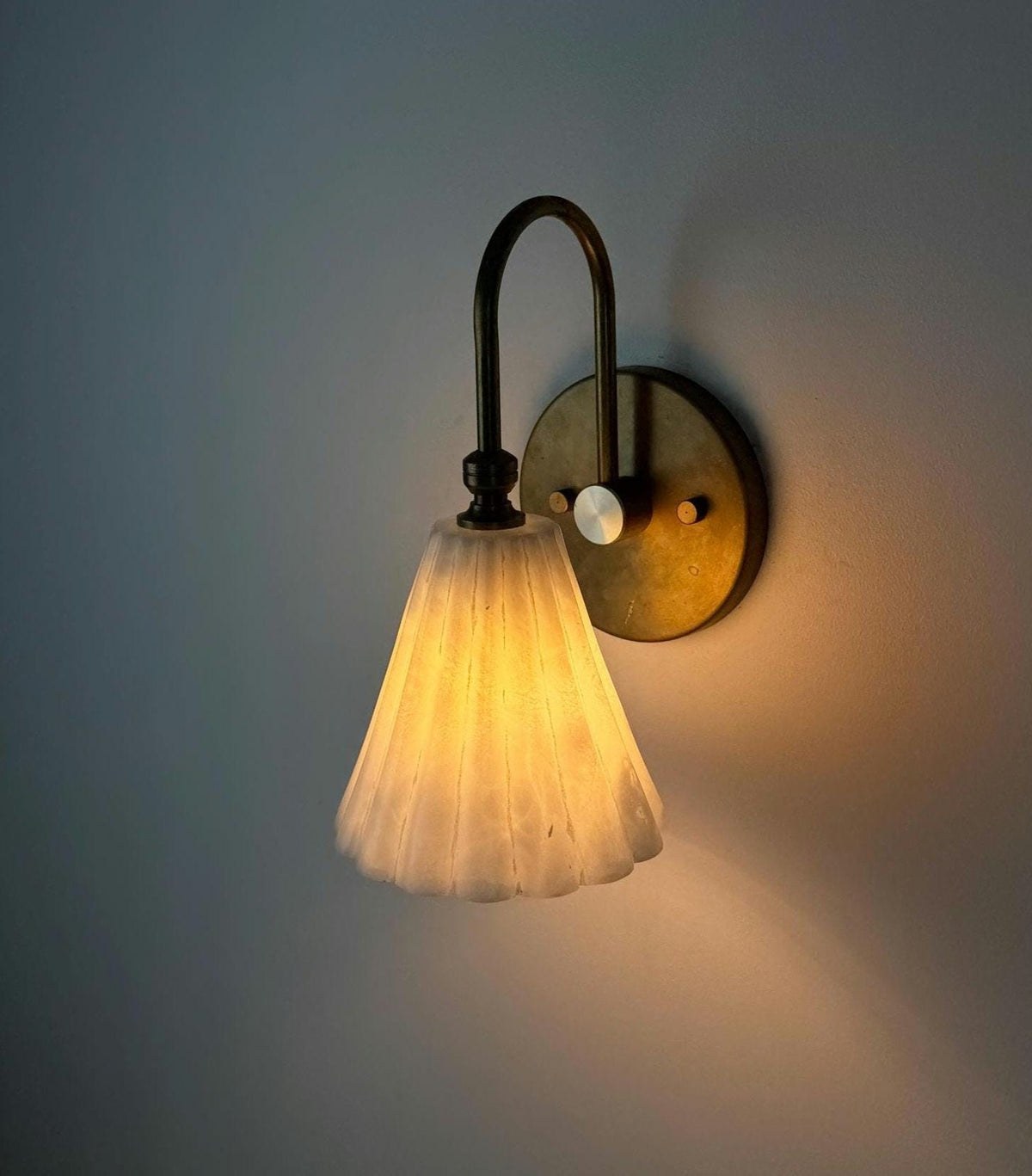 Classic Handmade Alabaster Wall Lamp With Brass - Ember Lighting